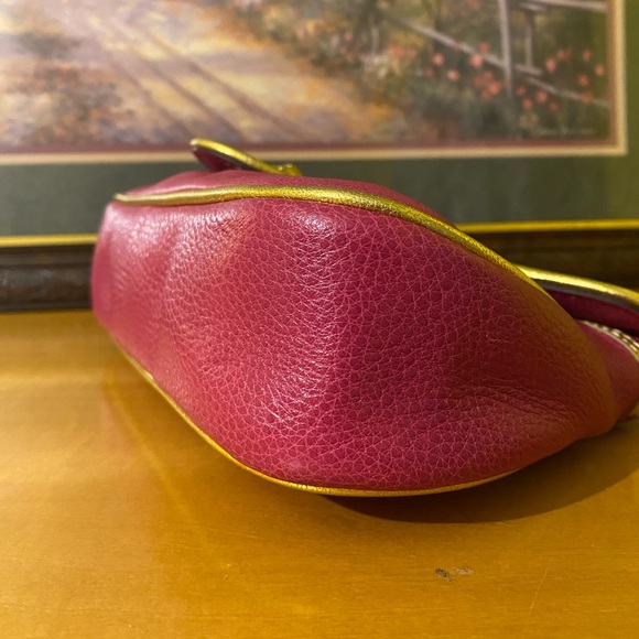 Dooney & Bourke 24k Gold Dipped Lion Y2K Hayden Panettiere 💖FUCHSIA Clutch NWT - Picture 11 of 12